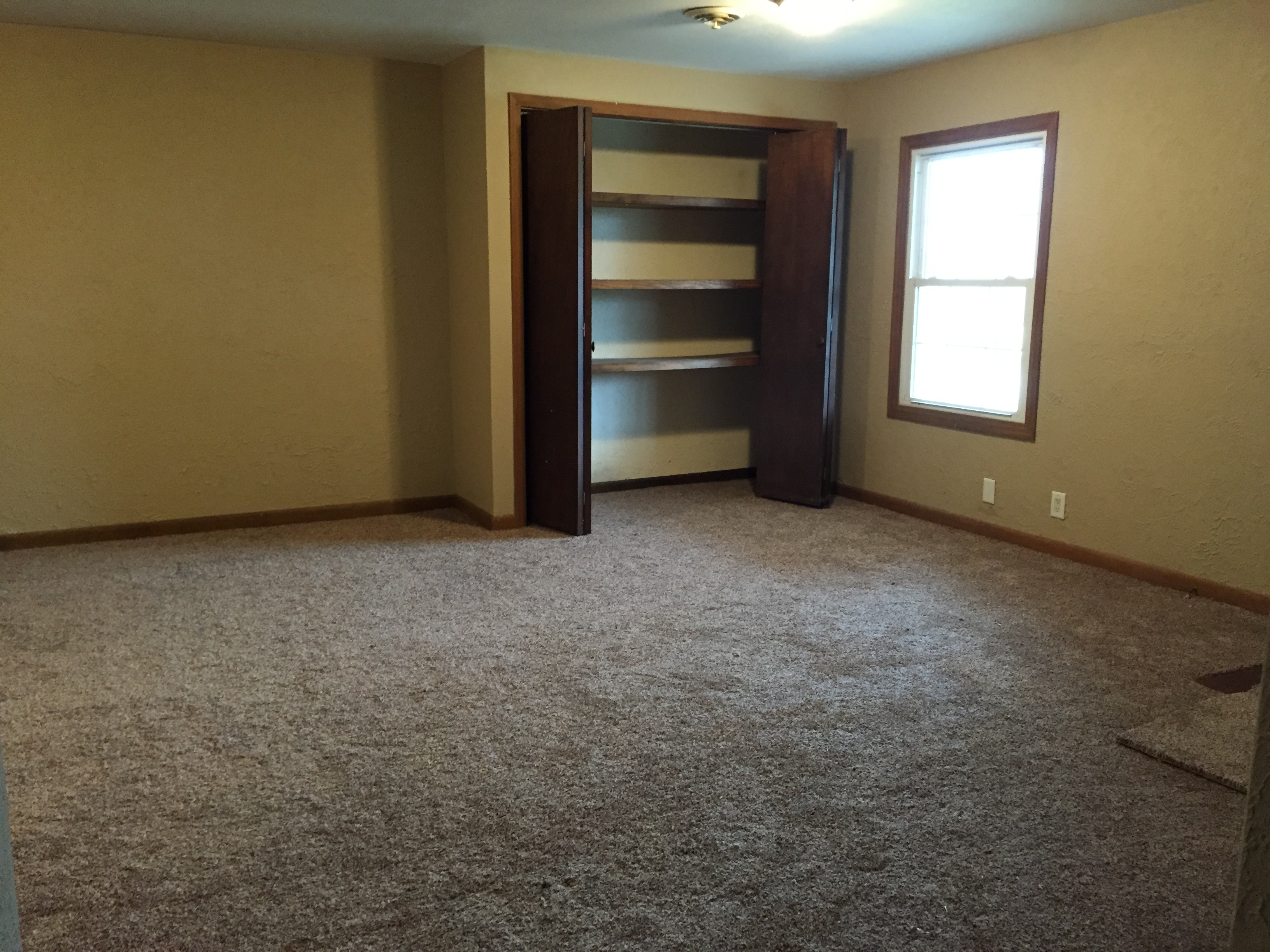 Conrad House Real Estate 105 Duesenberg SulenticFischels